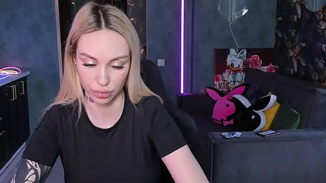 Blckmirrorr Live XXX-chat