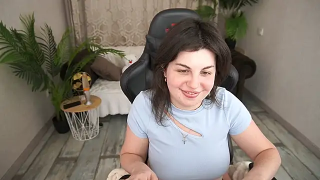 MirandaWong Chat XXX live