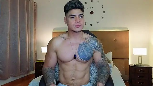 Pokazy przed kamerką – Steven_Velez