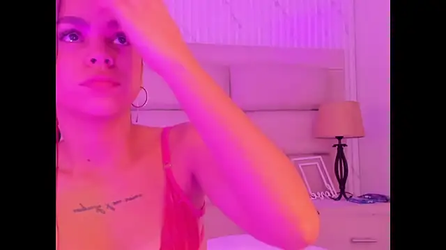 CarolineFyre 라이브 XXX 채팅