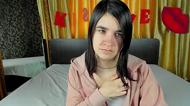 _Polly_Love_ Adlı Modelin Canlı XXX Sohbeti