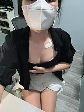 Zinna999 Adlı Modelin Canlı XXX Sohbeti