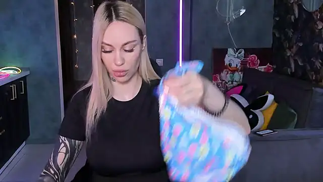 Blckmirrorr live XXX chat