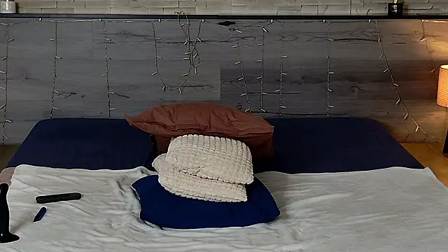 hornyb33_'s Live XXX Chat