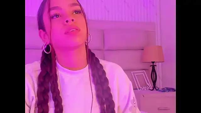 Živý XXX chat CarolineFyre