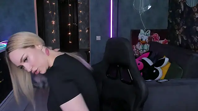 Blckmirrorr live XXX chat