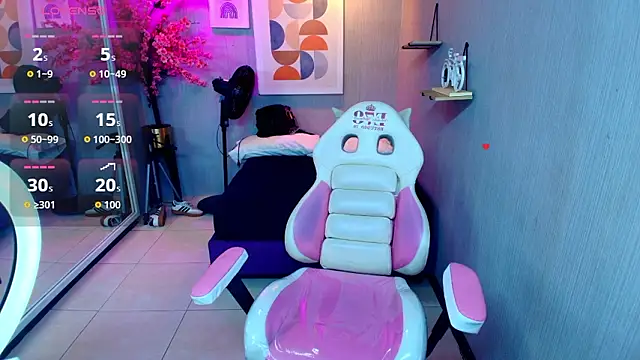 Maggy_t18's Live XXX Chat