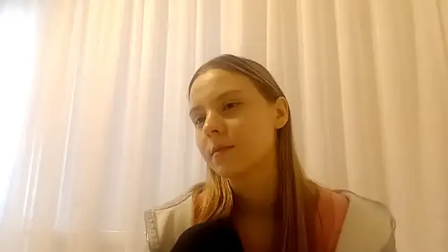 XXX chat uživo modela CrackShirker