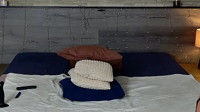 hornyb33_'s Live XXX Chat