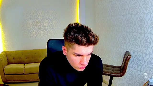 MaxKaiden Webcam show