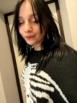 YourLittleDevil Live XXX Chat