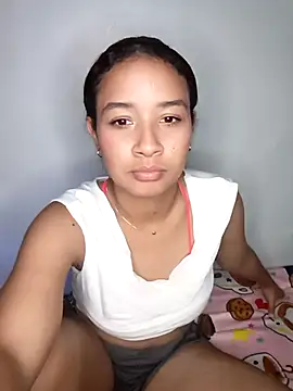 Aurora_fantasyPink – Naživo XXX chat