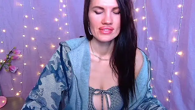 MilaLoona Live XXX-Chat