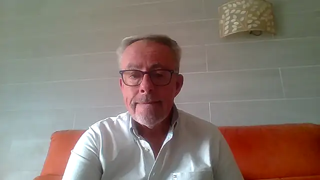 tuggy59 লাইভ XXX চ্যাট