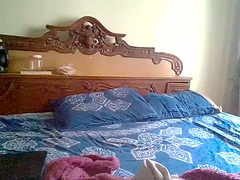 FuckkkStarrr élő XXX-chatje