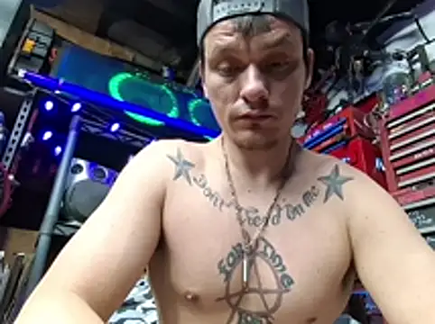 twistafatpipe Live XXX-Chat