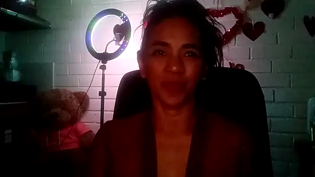 MiiaVelasquez 라이브 XXX 채팅