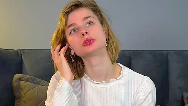 MerlinMeyer live XXX chat