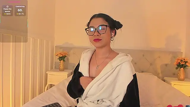 Little_Lexyy élő XXX-chatje