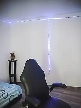 Roonie_garces 现场XXX聊天