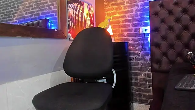 VinzenzRizzo Adlı Modelin Canlı XXX Sohbeti