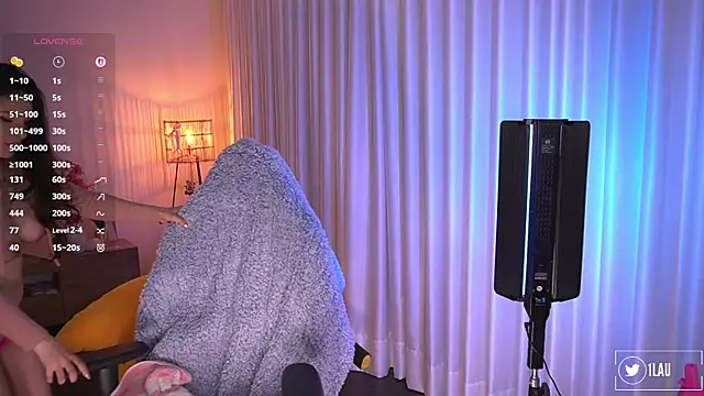 Chat +18 de Just__dani ao vivo