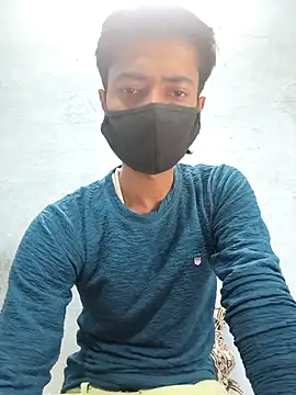 Pokazy przed kamerką – GirlsCrush_