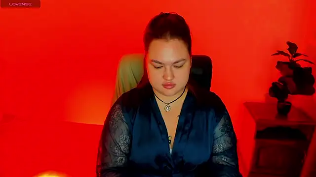 Sofiawetsweet Adlı Modelin Canlı XXX Sohbeti