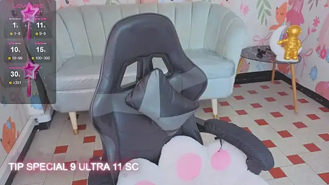 Paris09_v_'s Live XXX Chat