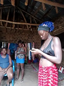 holygrail001 – webcam-show