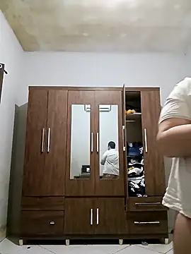 Juliao2030: διαδικτυακό σόου στην κάμερα