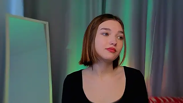 Leyla_crsh live XXX chat