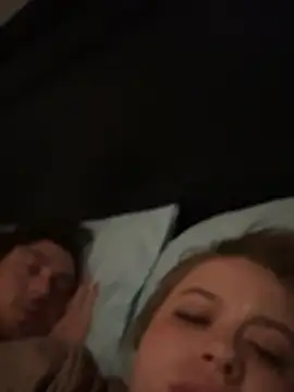 xxlivecouple live XXX chat