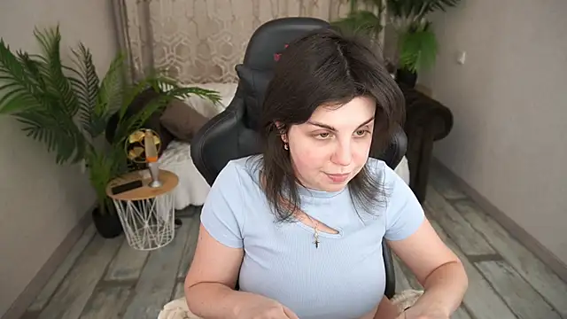 Chatroom XXX en direct de MirandaWong