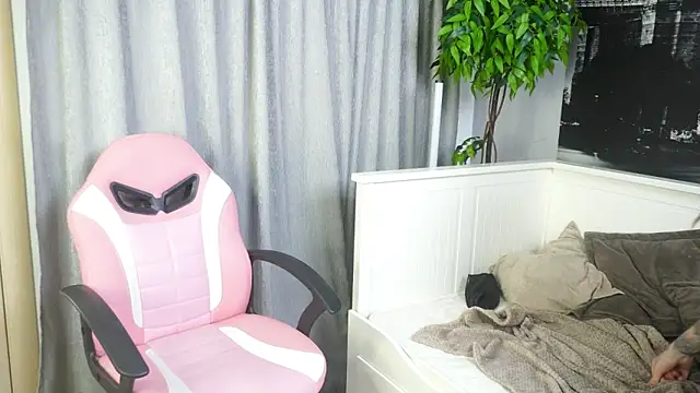 Chatroom XXX en direct de LanaReals