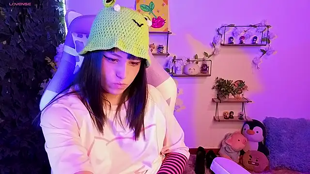 Eymmy_24のライブXXXチャット