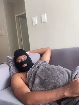 Jaytee1112: διαδικτυακό σόου στην κάμερα