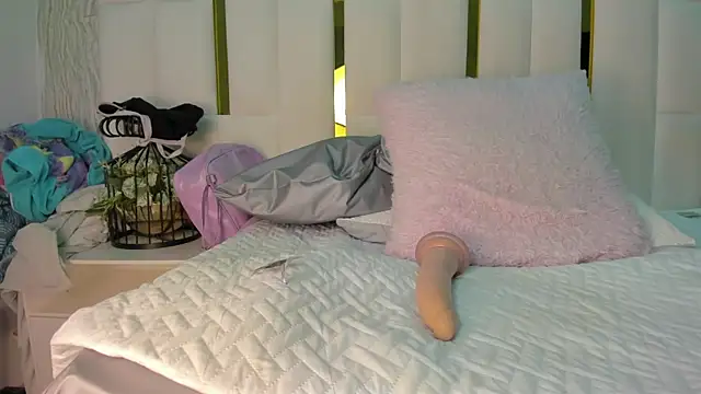 mia_vy: απευθείας συνομιλία ΧΧΧ