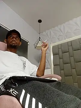 Pertunjukan Kamera Web saack_z