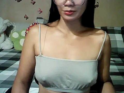 Chatroom XXX en direct de Mia_Rein