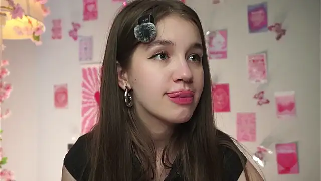 AmiLewis Show in webcam