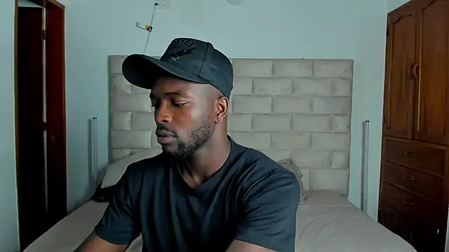 Dylan_Taylor: απευθείας συνομιλία ΧΧΧ