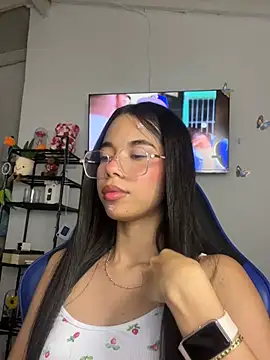 Milleradhara24のライブXXXチャット