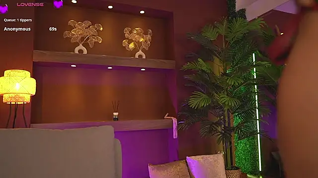 XXX chat uživo modela JustinneJade