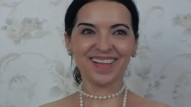 XXX chat uživo modela Ortensialady76