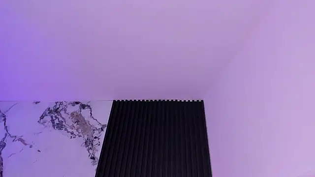 XXX chat uživo modela daniiphoeniixx