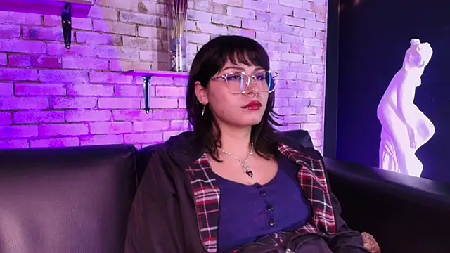 Czat XXX na żywo – kitty_malach