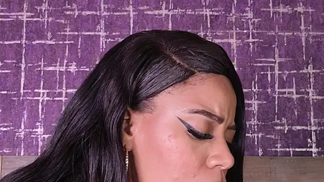 loana_vegasのライブXXXチャット