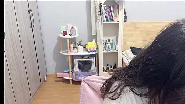 Hmm_0303: онлайн-секс-чат