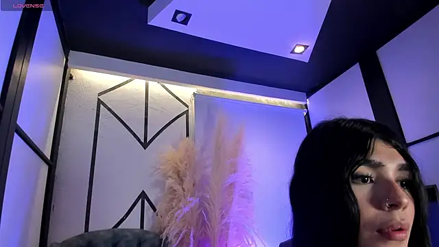 alahiaFoxter_'s Webcam Show